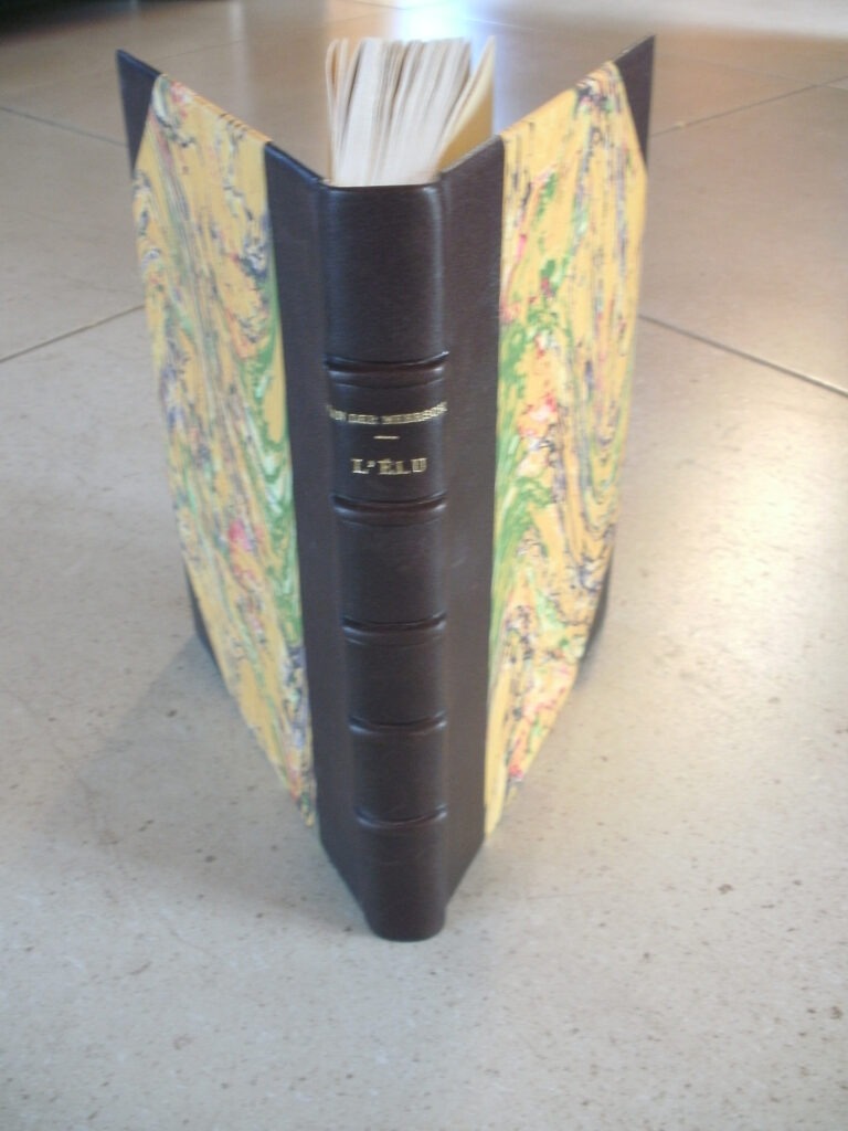 DIGITAL CAMERA